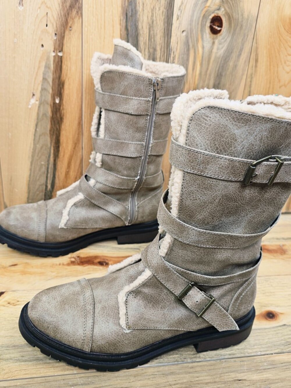 ROCKET DOG Fleece Lined Winter Boots Size 8.5 - Picture 2 of 6